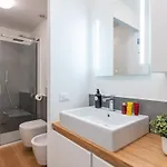 Bramante Design - A Pochi Passi Dal Duomo Apartamento *